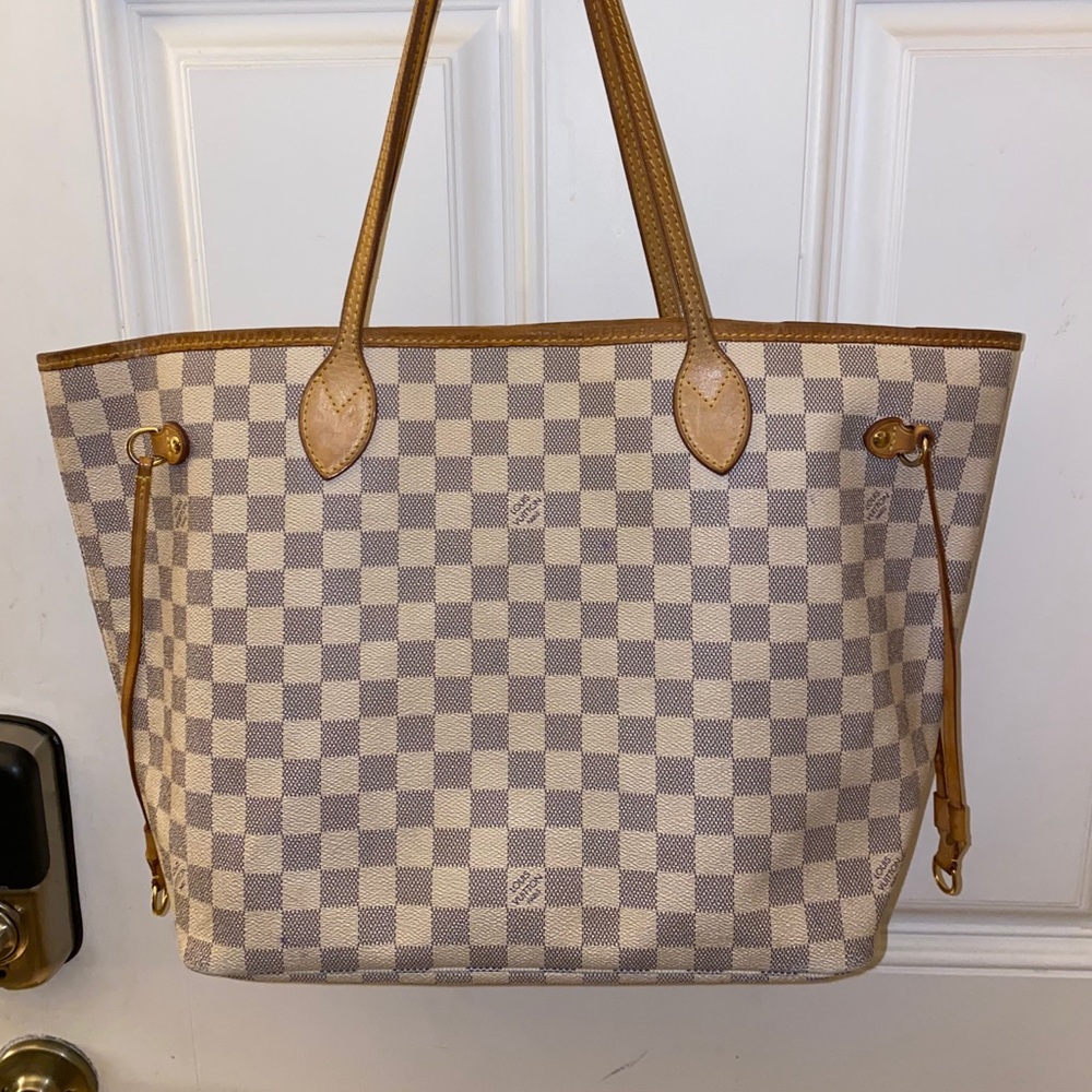 ♥️💯Authentic Louis Vuitton Neverfull MM